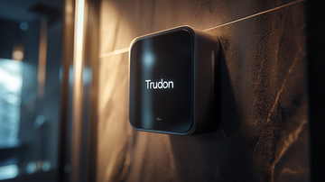 Touchless hand drying apparatus